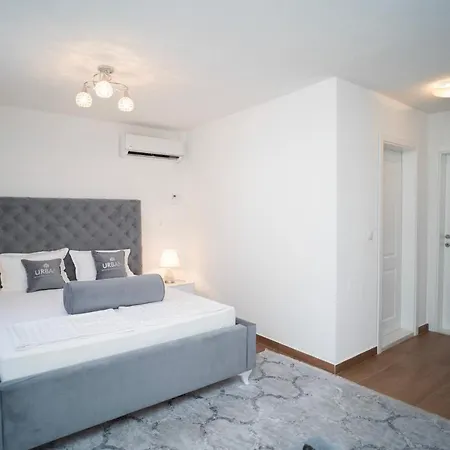 Urban Suites & Apartment *
