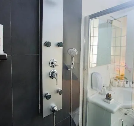Apartment Urban Suites & *