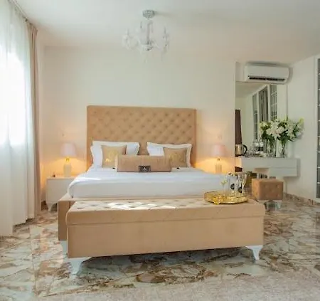 Urban Suites & Apartment *